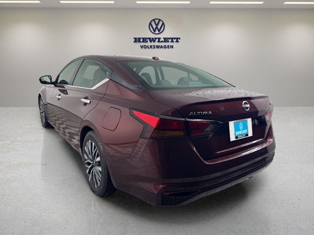2024 Nissan Altima - Image 3