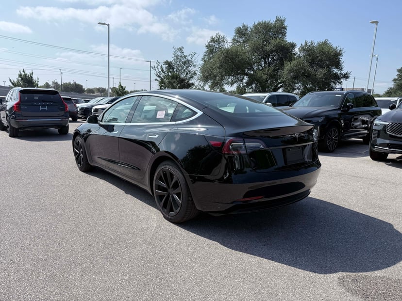 2019 Tesla Model 3 - Image 2