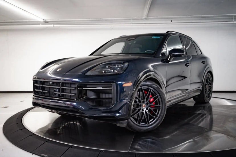 2026 Porsche Cayenne - Image 1