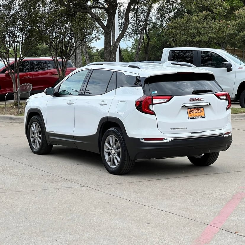 2024 GMC Terrain - Image 3