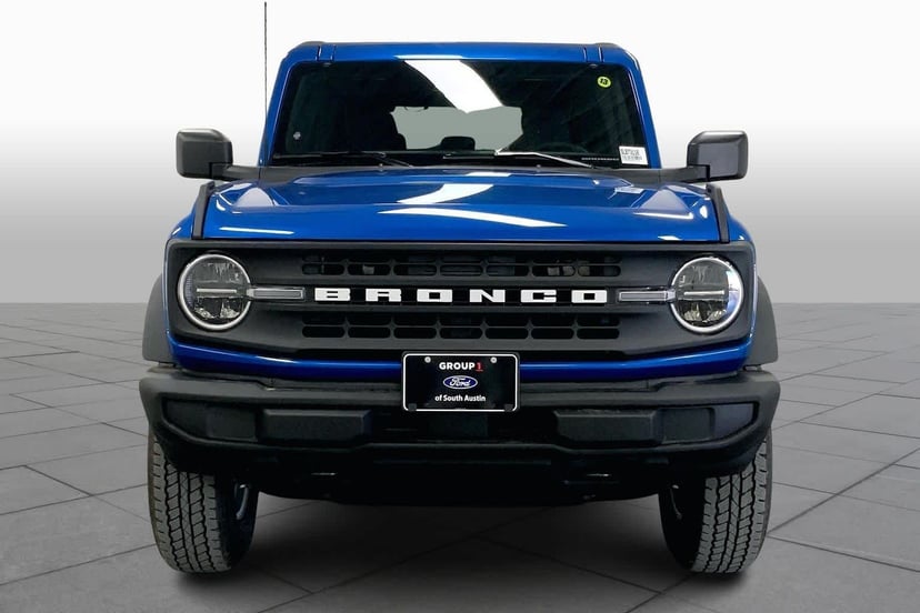 2025 Ford Bronco - Image 3