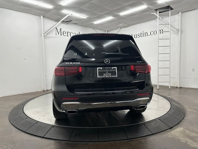 2026 Mercedes-Benz GLB-Class - Image 3