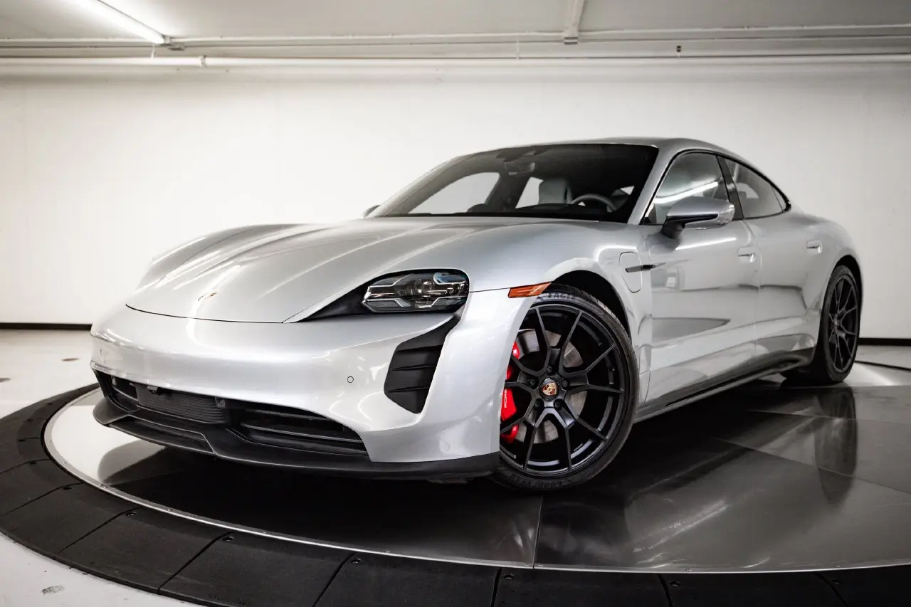 2023 Porsche Taycan - Image 1