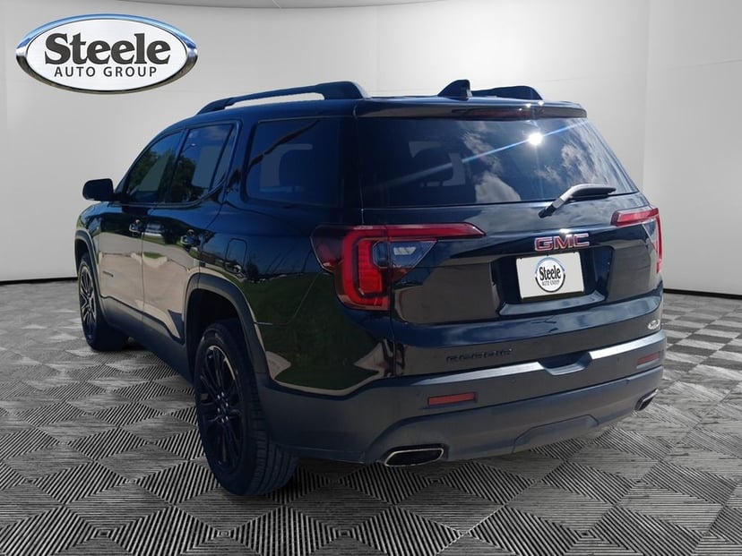 2023 GMC Acadia - Image 2