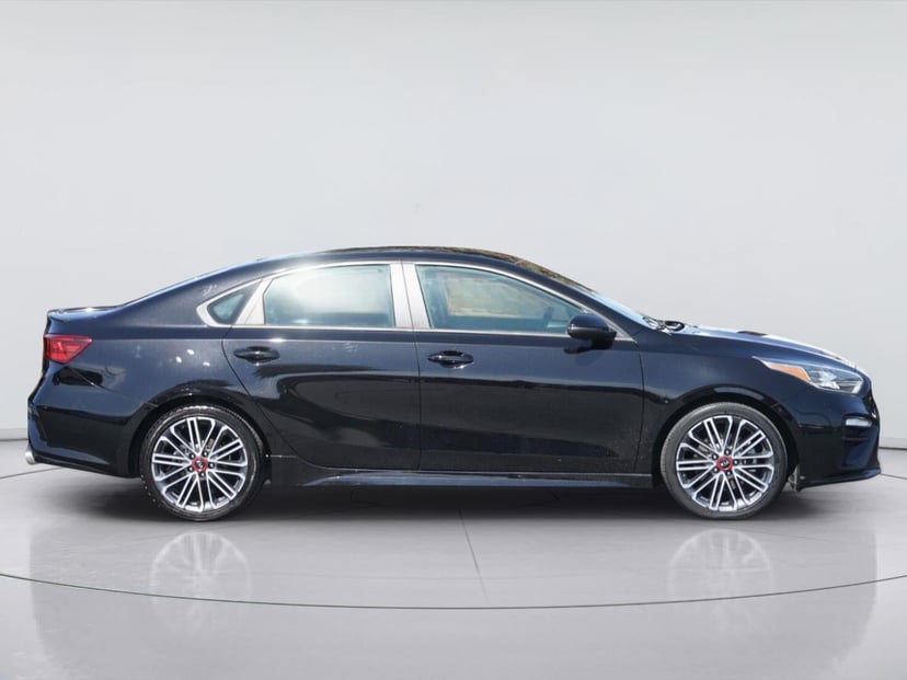 2021 Kia Forte - Image 2