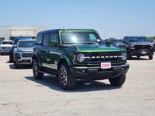 2025 Ford Bronco - Image 3