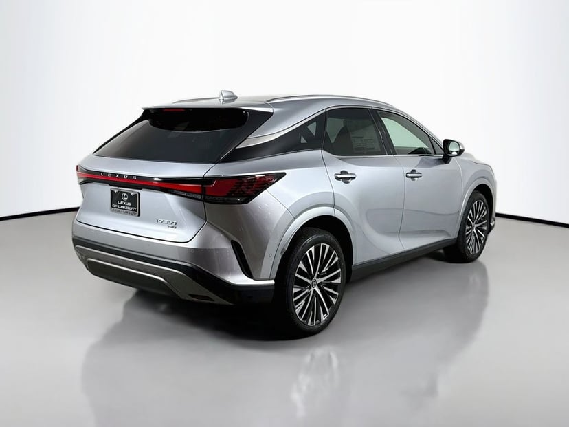 2026 Lexus RX - Image 3