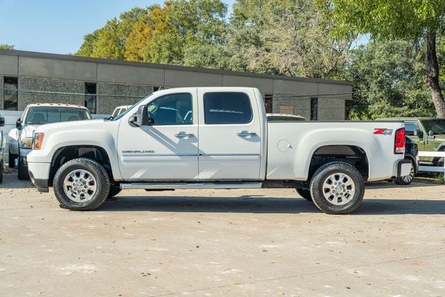 2011 GMC Sierra 2500HD - Image 1