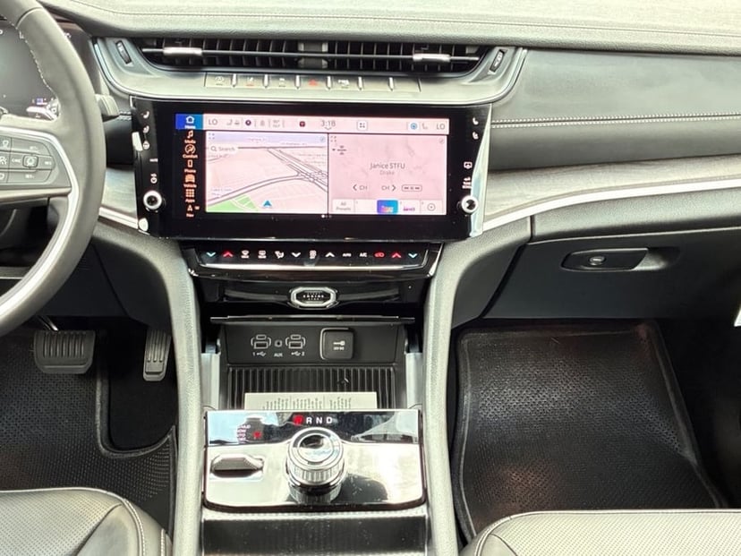 2026 Jeep Grand Cherokee L - Image 2
