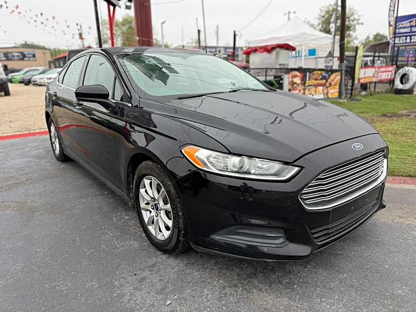 2016 Ford Fusion - Image 1