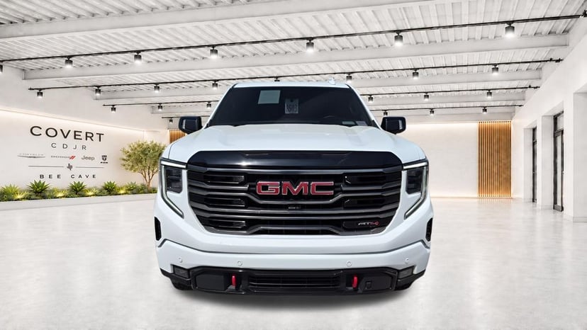 2025 GMC Sierra 1500 - Image 2