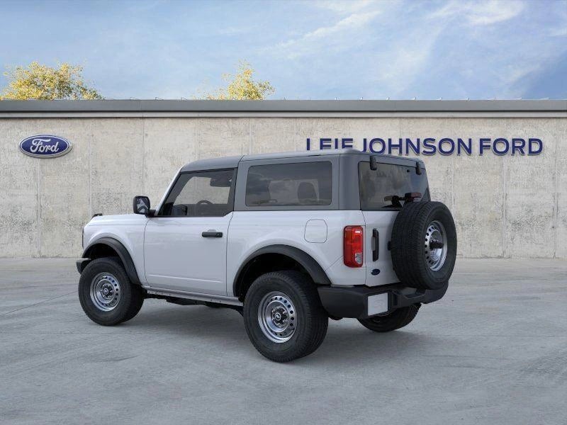 2026 Ford Bronco - Image 3