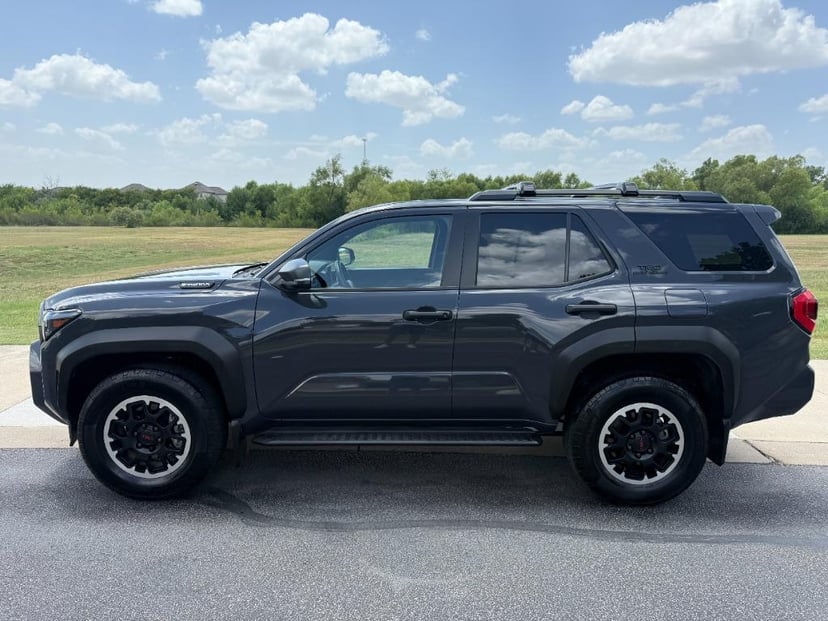 2025 Toyota 4runner - Image 2