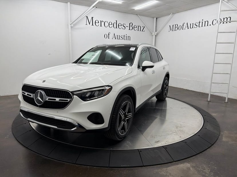 2027 Mercedes-Benz GLC - Image 1