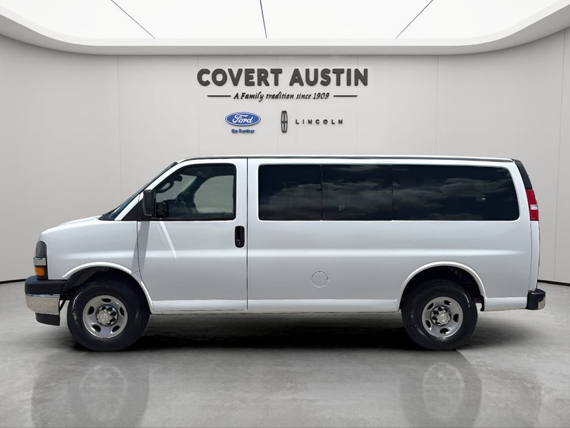 2018 Chevrolet Express 3500 - Image 1