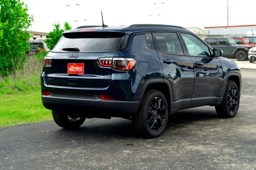 2026 Jeep Compass - Image 3