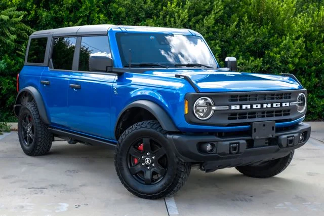 2024 Ford Bronco - Image 3