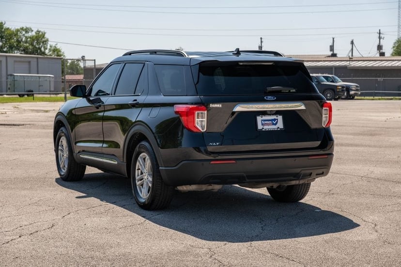 2024 Ford Explorer - Image 3