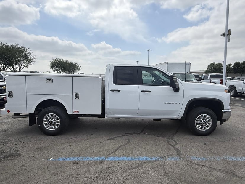 2026 Chevrolet Silverado 2500 HD - Image 2