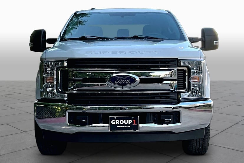 2019 Ford Super Duty F-250 Pickup - Image 3