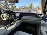 2023 Volvo XC60 - Preview 13