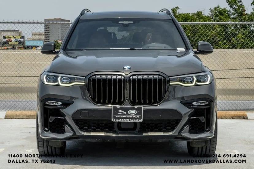 2022 BMW X7 - Image 3