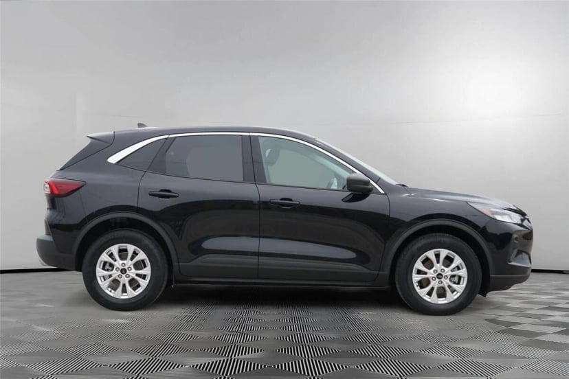 2023 Ford Escape - Image 1