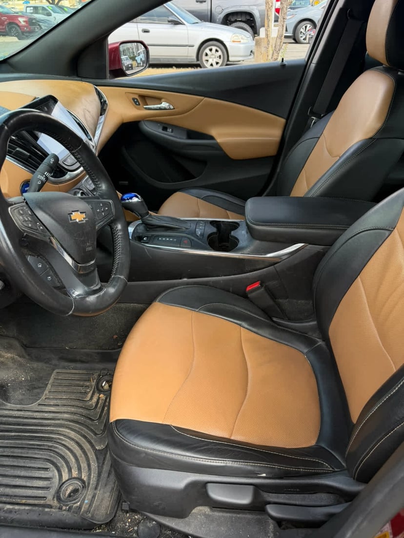 2017 Chevrolet volt - Image 3