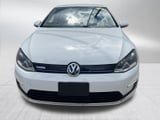 2016 Volkswagen E-Golf - Preview 3