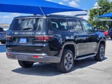 2022 Jeep Wagoneer - Preview 7