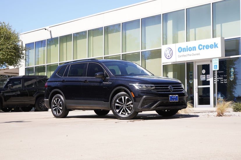 2023 Volkswagen Tiguan - Image 1