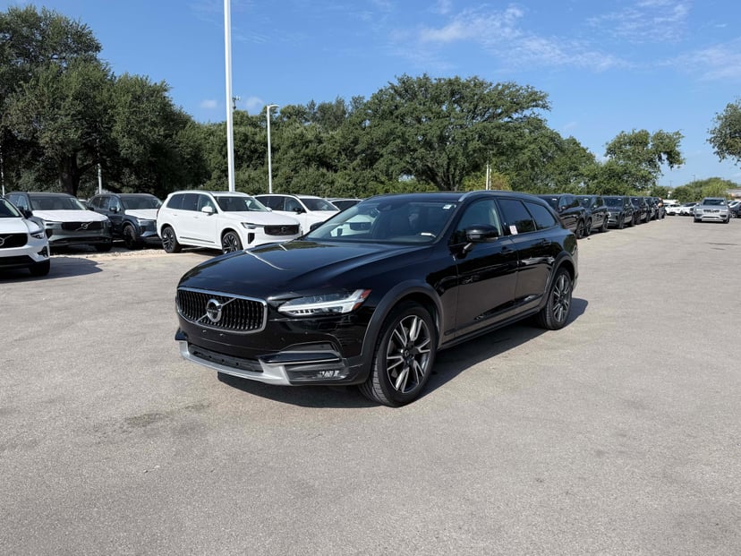 2018 Volvo V90CC - Image 1