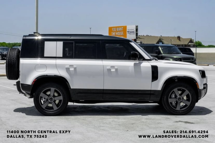 2026 Land Rover Defender - Image 2