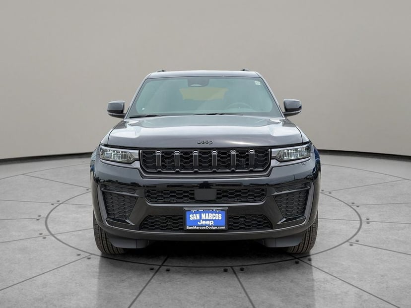 2026 Jeep Grand Cherokee - Image 3