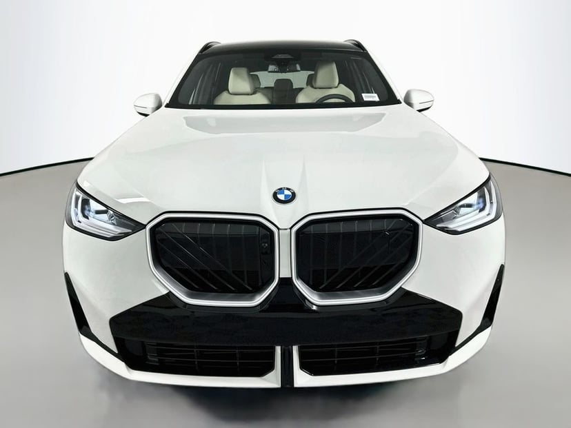 2026 BMW X3 - Image 2
