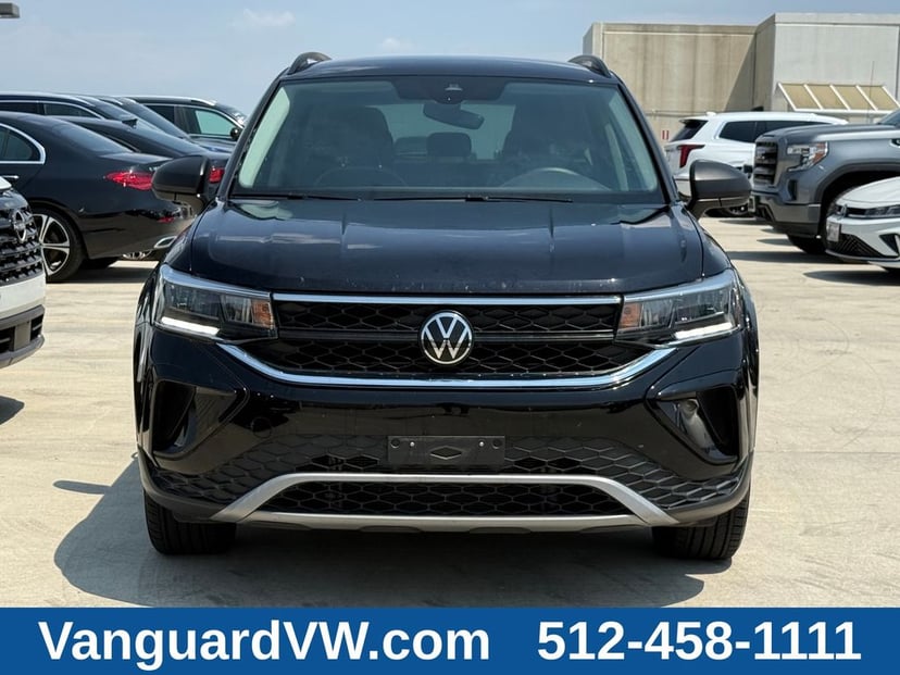 2024 Volkswagen Taos - Image 3