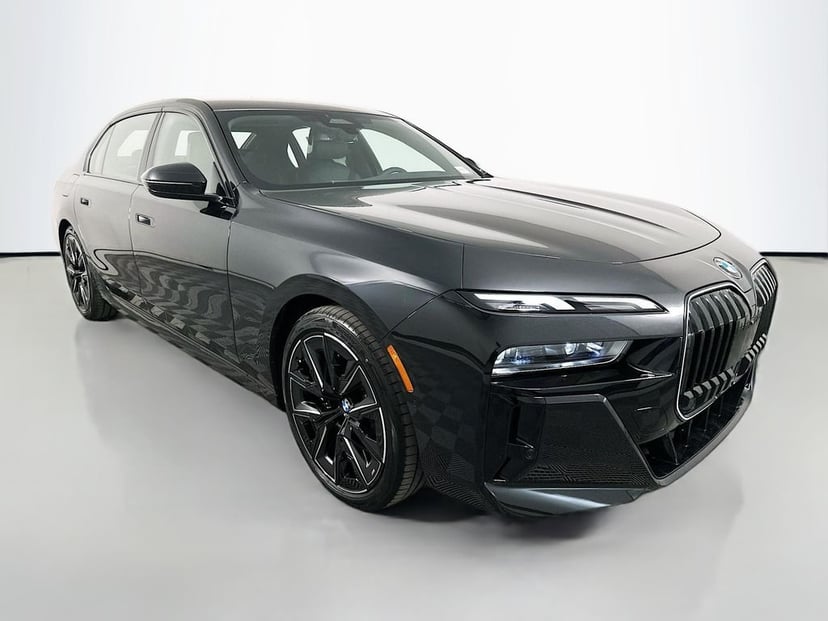 2026 BMW 7 Series - Image 2