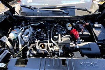2026 Nissan Kicks MPV - Image 2