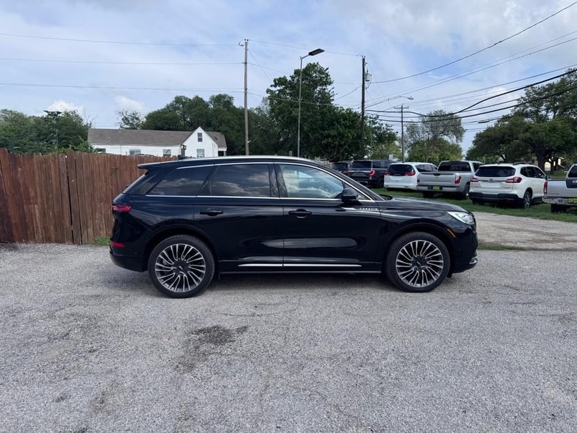 2019 Lincoln MKC - Image 1