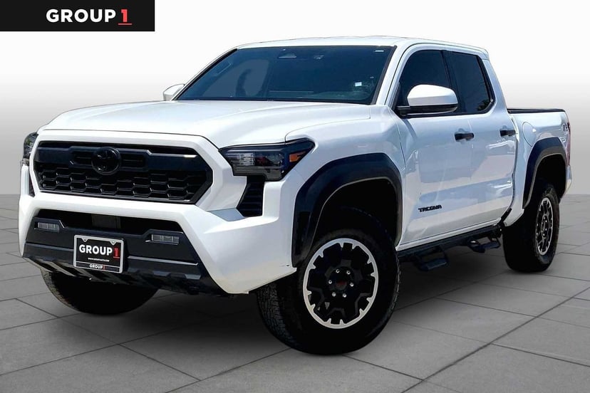 2025 Toyota Tacoma - Image 2