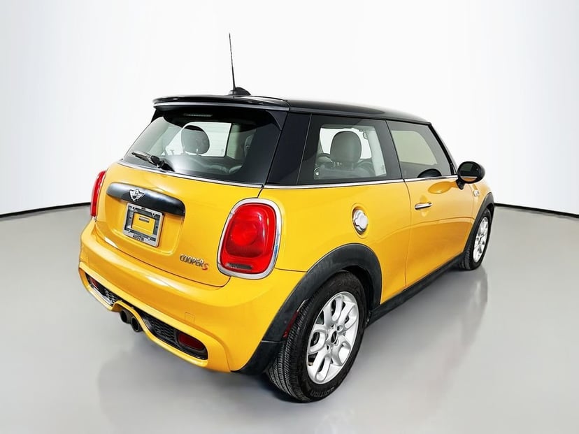 2015 MINI Cooper S Base 2D Hatchback Orange - Image 2