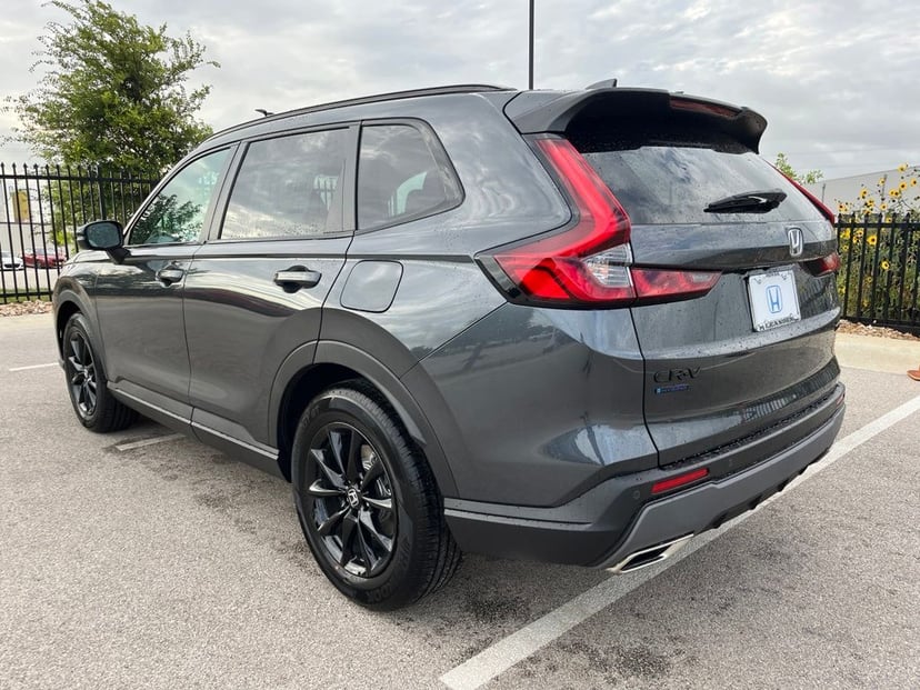 2026 Honda CR-V - Image 3
