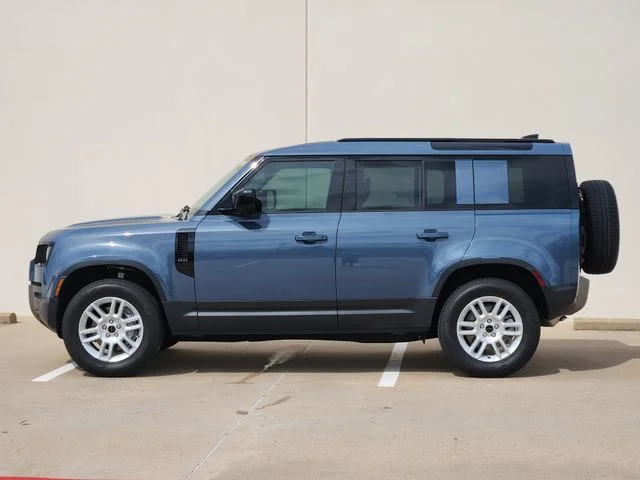 2026 Land Rover Defender - Image 2