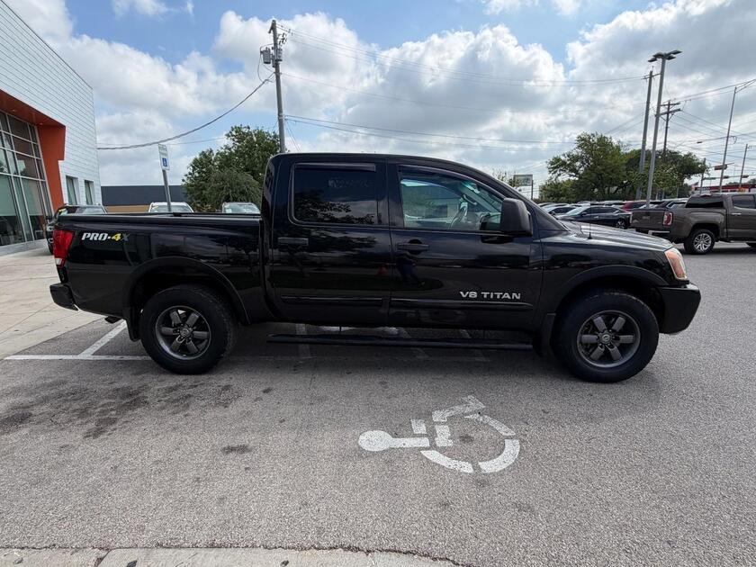 2014 Nissan Titan - Image 3