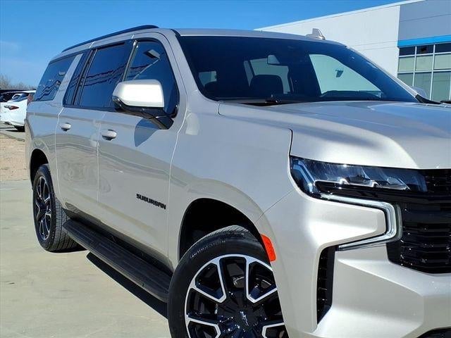 2024 Chevrolet Suburban - Image 2