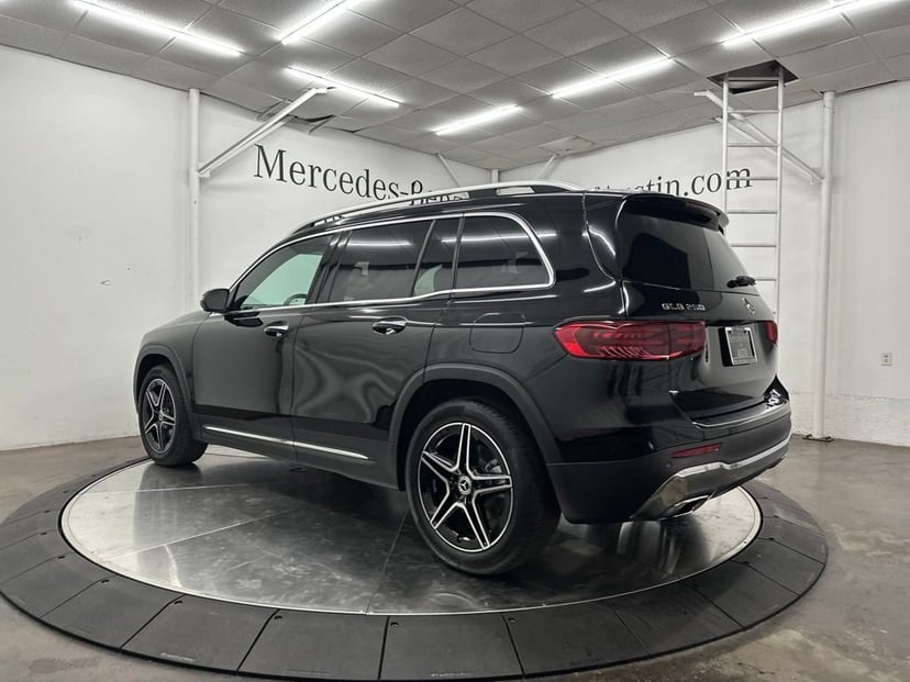 2026 Mercedes-Benz GLB-Class - Image 2