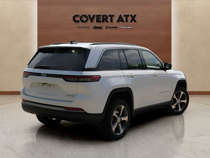 2026 Jeep Grand Cherokee - Image 2