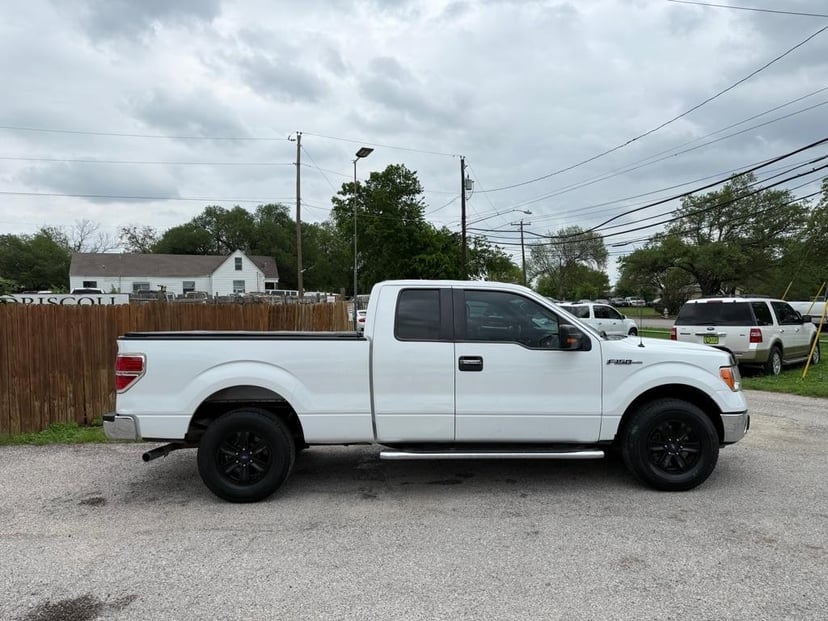 2014 Ford F-150 - Image 2