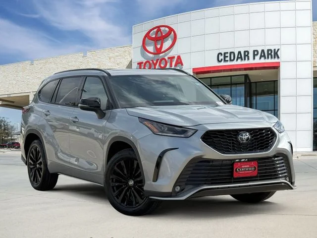2025 Toyota Highlander - Image 1