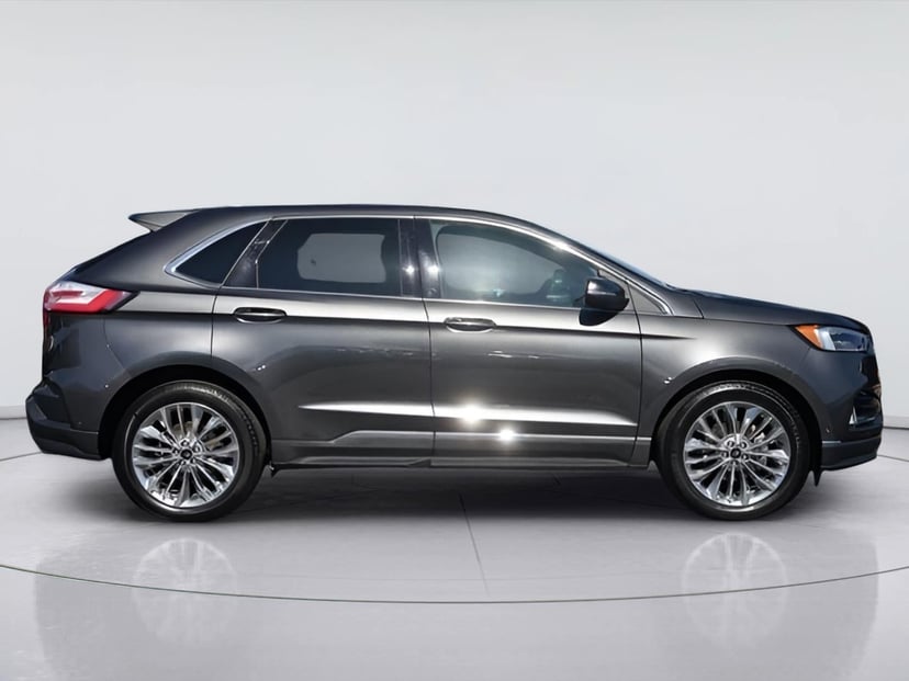 2020 Ford Edge - Image 2